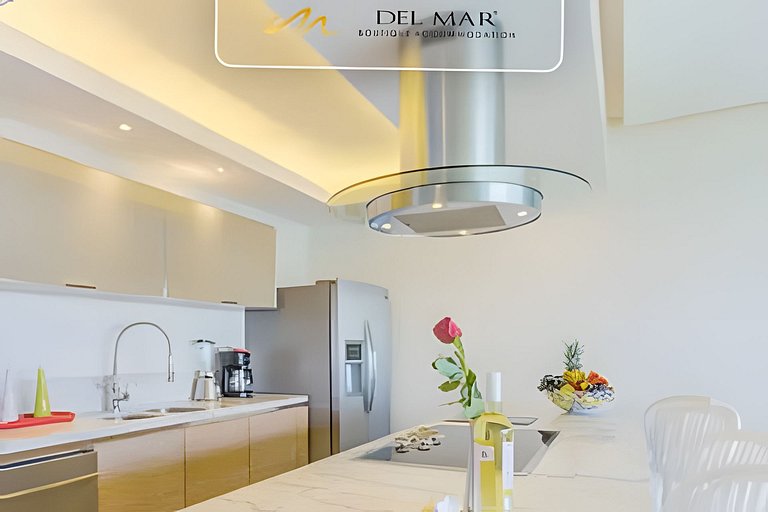 Peninsula 6G F1 by Del Mar