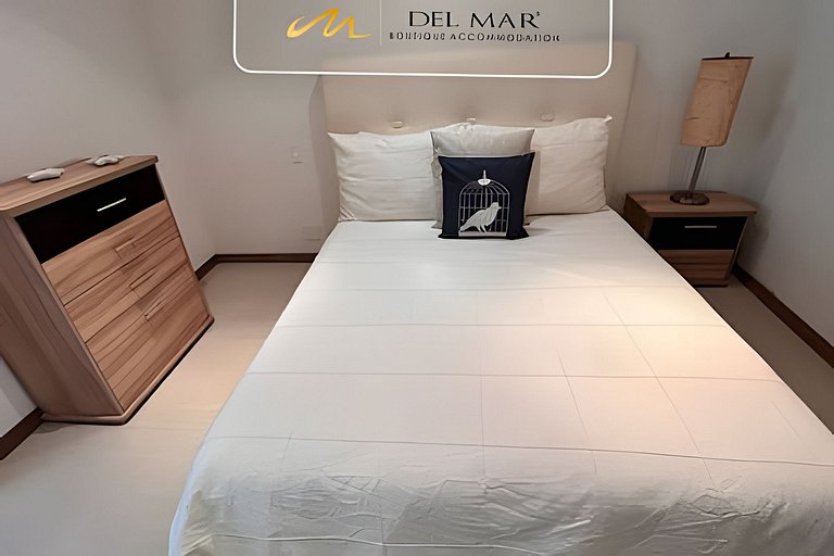 Peninsula 6G F1 by Del Mar