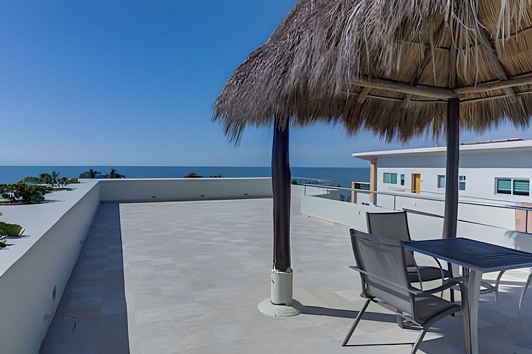 Nitta Condo 109 by Del Mar