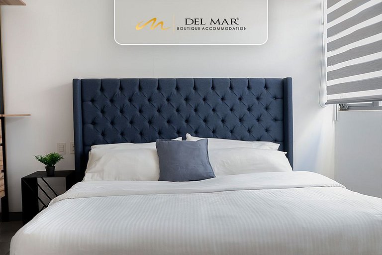 Santa Fe 5 by Del Mar