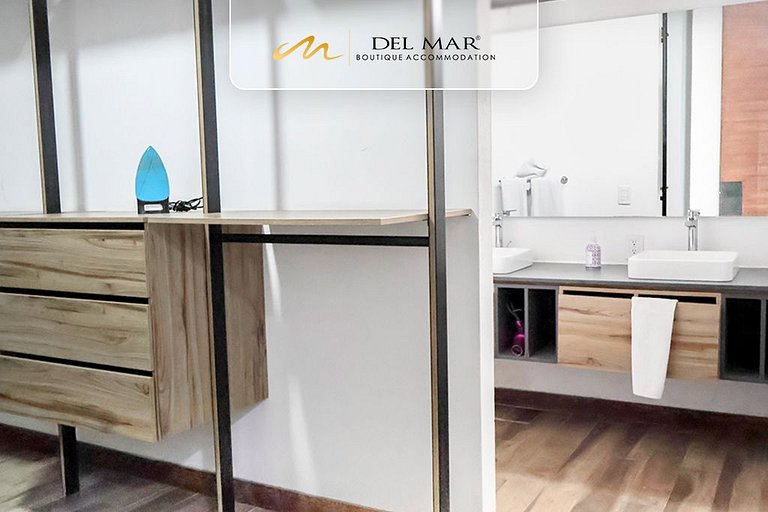 Santa Fe 5 by Del Mar