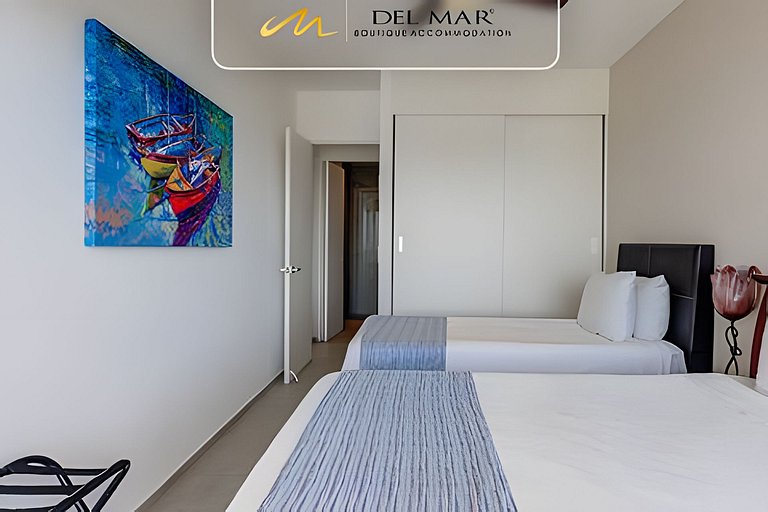 Aria 805 Del Mar by Del Mar