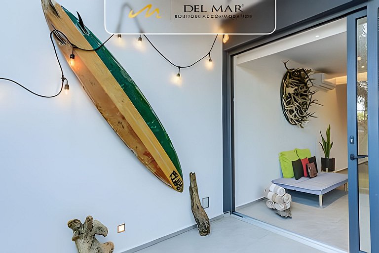 Aria Ocean 110 by Del Mar