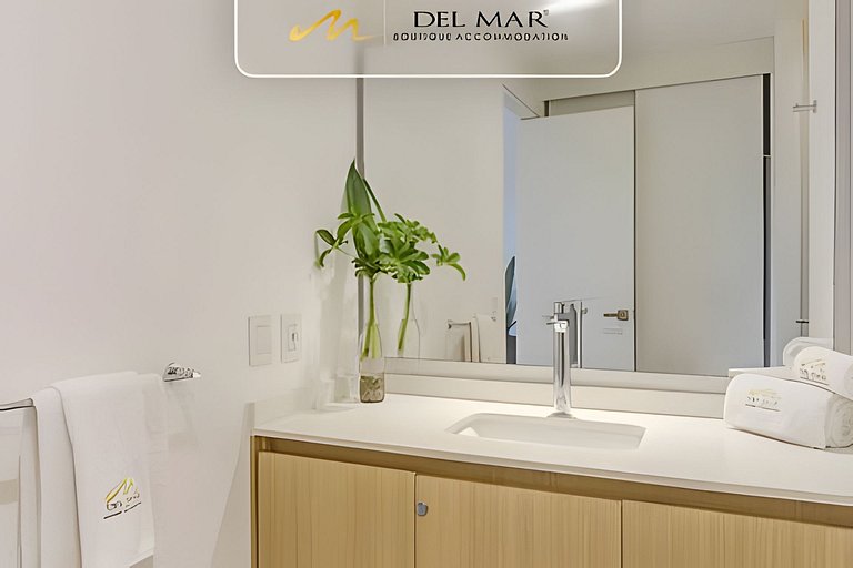 Aria Ocean 110 by Del Mar