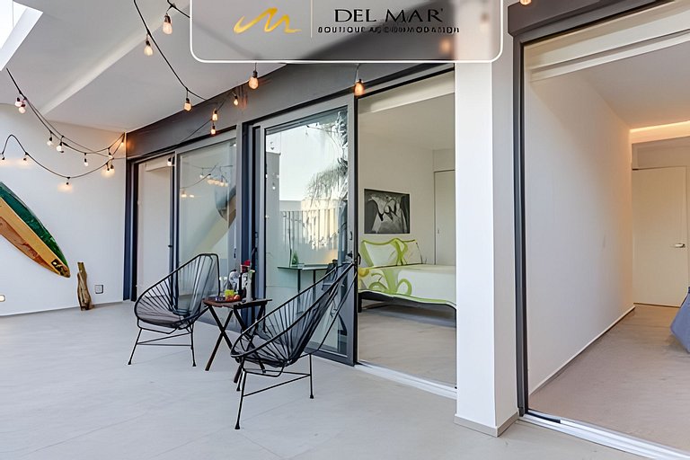 Aria Ocean 110 by Del Mar