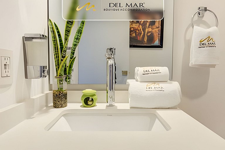 Aria Ocean 110 by Del Mar