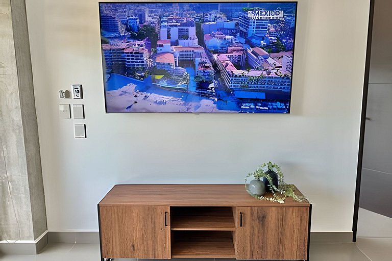 Puertarena I24 by Del Mar