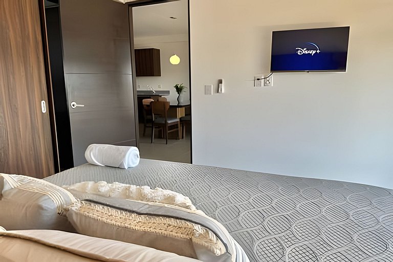 Puertarena I24 by Del Mar