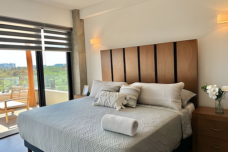 Puertarena I24 by Del Mar