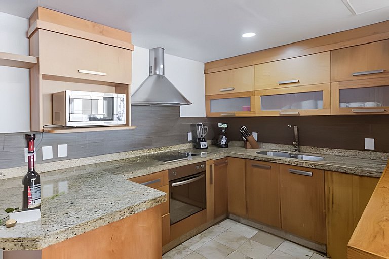 Nitta Condo 108 by Del Mar