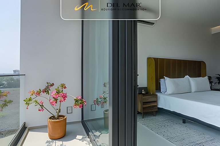 Aria 709 Del Mar by Del Mar